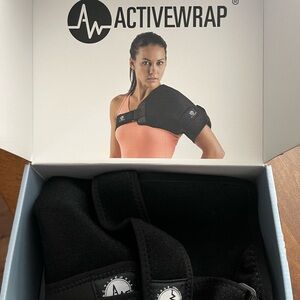 Active USA Black Shoulder Support Wrap